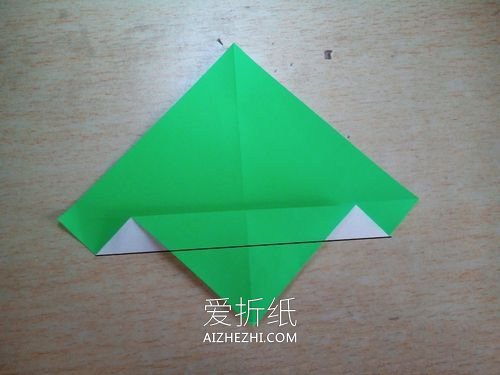 怎么折格纹爱心- www.aizhezhi.com