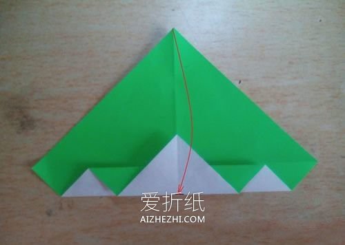 怎么折格纹爱心- www.aizhezhi.com