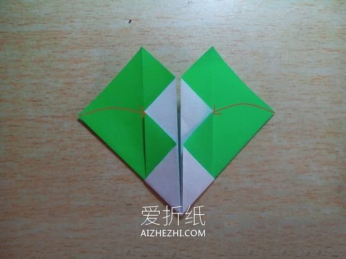 怎么折格纹爱心- www.aizhezhi.com