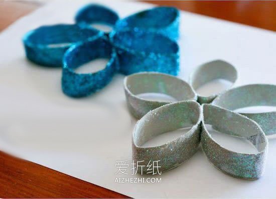 卷纸芯雪花怎么做- www.aizhezhi.com